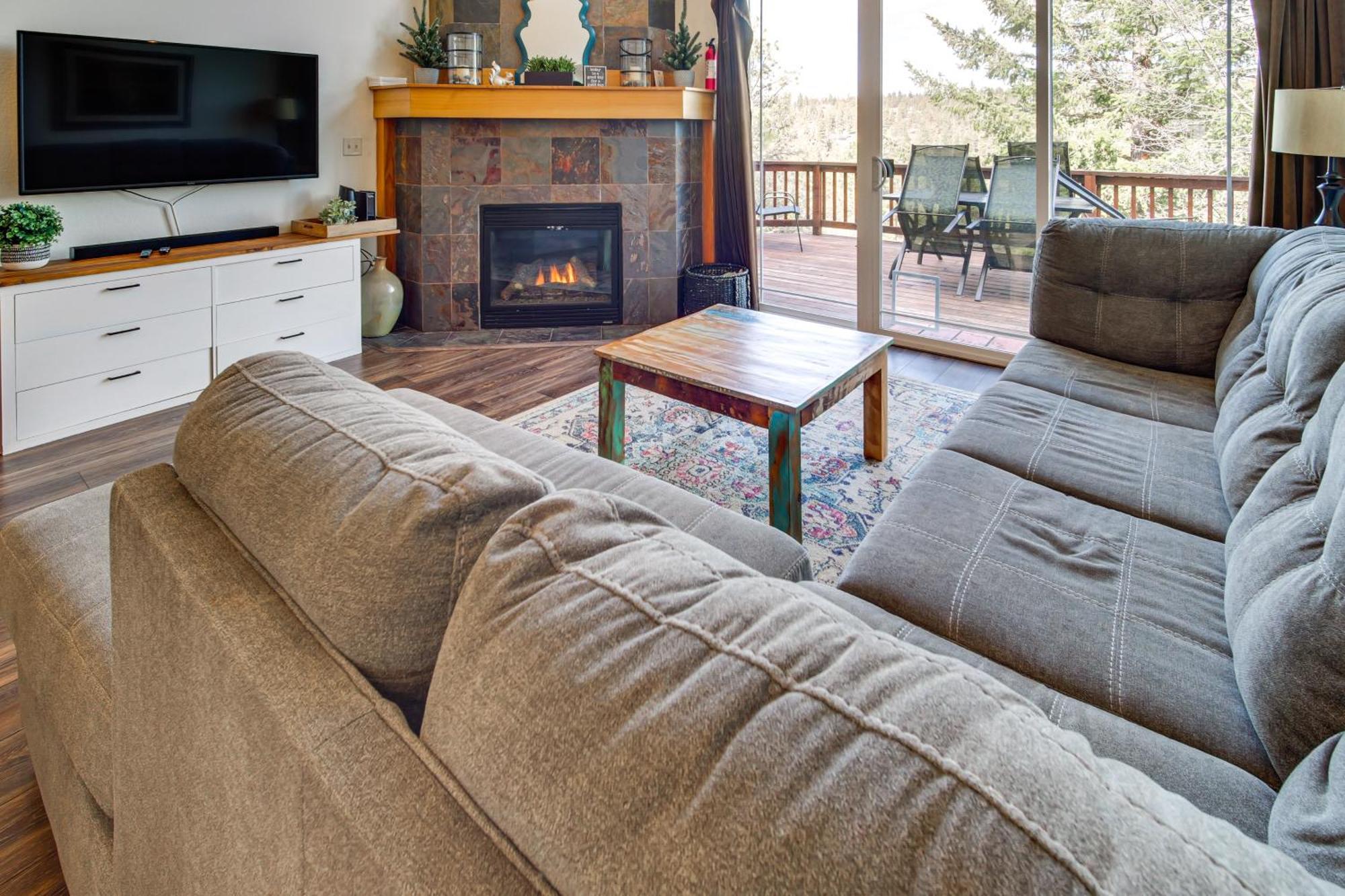Klamath Falls Getaway With Pool And Hot Tub Access! Buitenkant foto