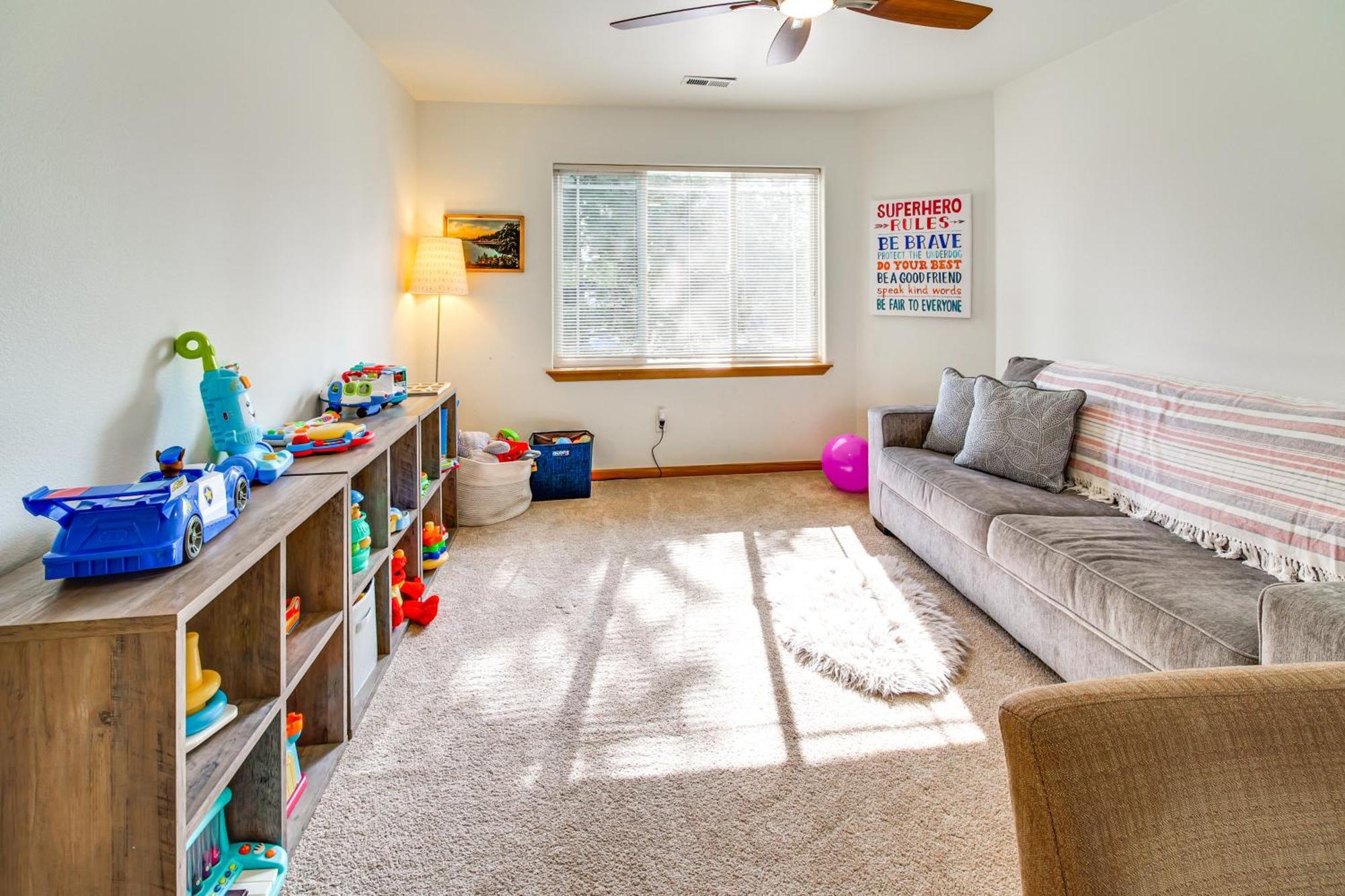 Klamath Falls Getaway With Pool And Hot Tub Access! Buitenkant foto